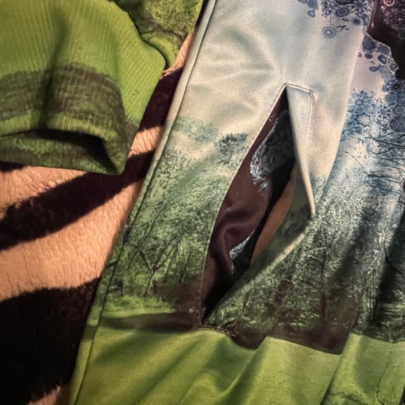 Trippy Tree of Life Zip-up Hoodie by Rage On! Size Medium - Picture 6 of 7